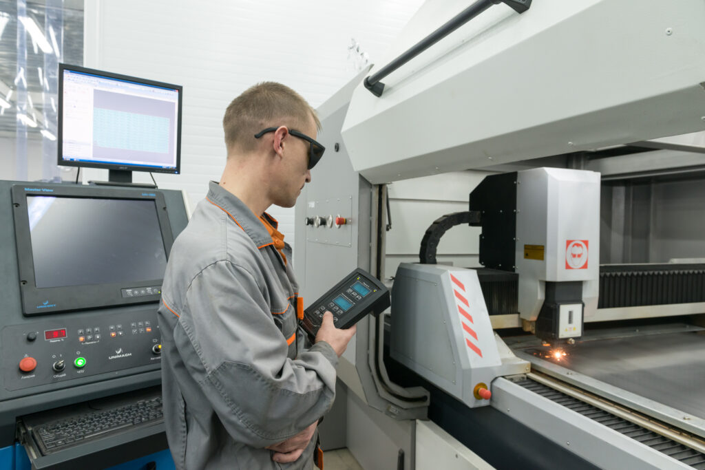 Praca: Operator CNC – pracownik produkcji