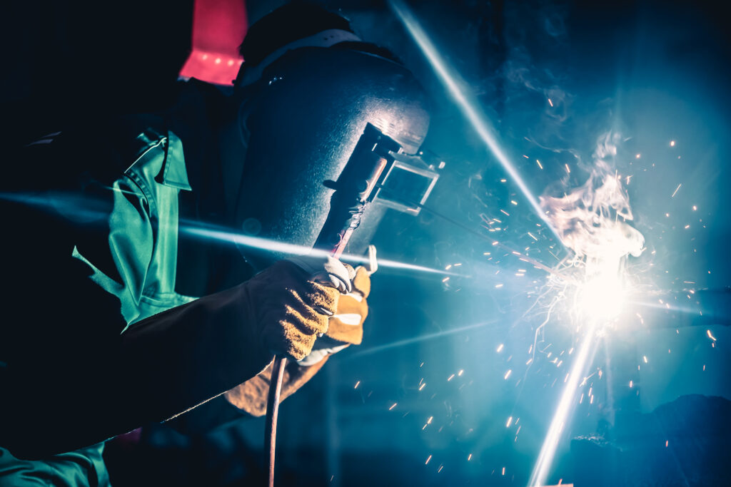 Praca: Spawacz – Ślusarz